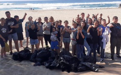 Skoonmaakaksie op Margate se strand skep natuurbewustheid onder die jeug