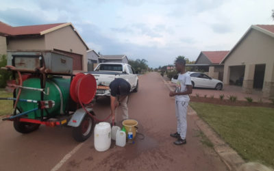 AfriForum se Hartbeespoort-tak verskaf water tydens krisis