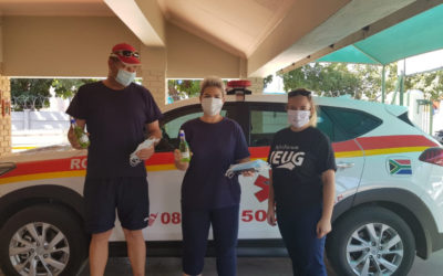 AfriForum se Marble Hall-tak skenk handreiniger en gesigmaskers aan gemeenskap