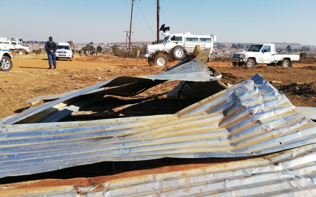 Video: Elandsfontein-grondgrypers vandag danksy AfriForum verwyder