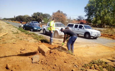 AfriForum se Vereeniging-tak skenk 4,5 ton teer